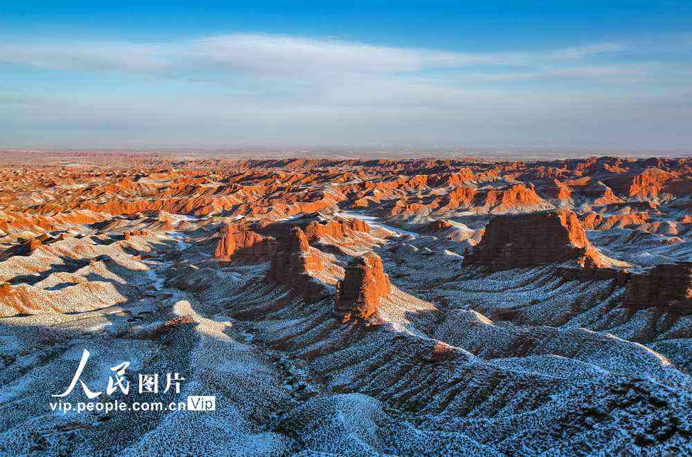 近日拍攝的張掖平山湖大峽谷壯美景色。